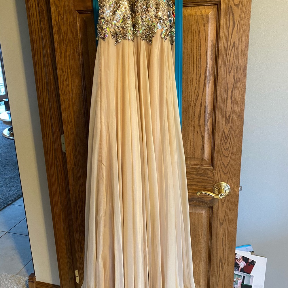 Prom dress - Picture 5 of 6